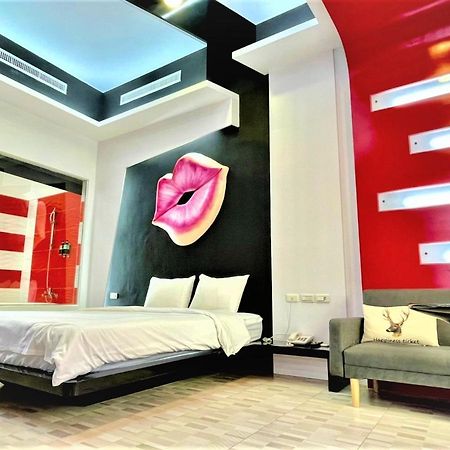 Kenting Hemingway Apartment Bagian luar foto