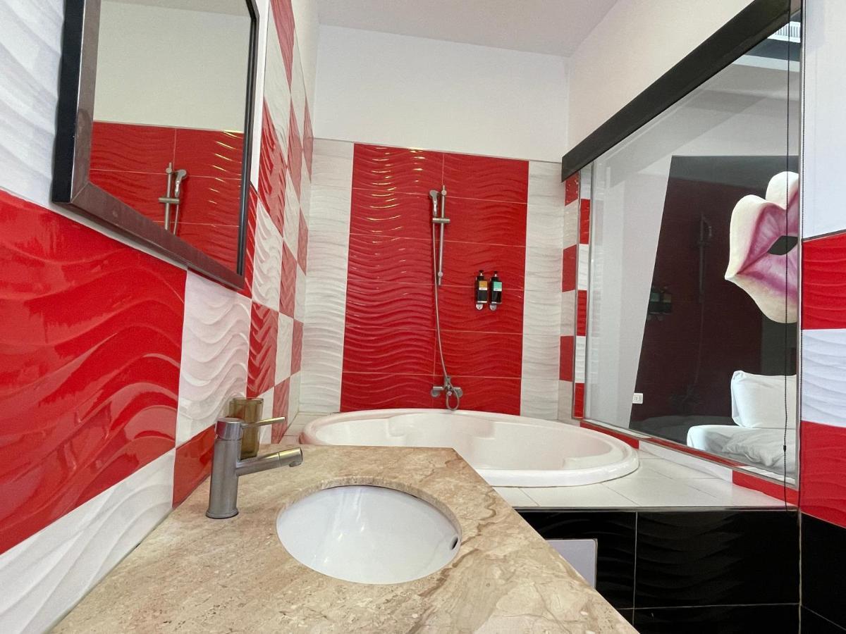 Kenting Hemingway Apartment Bagian luar foto