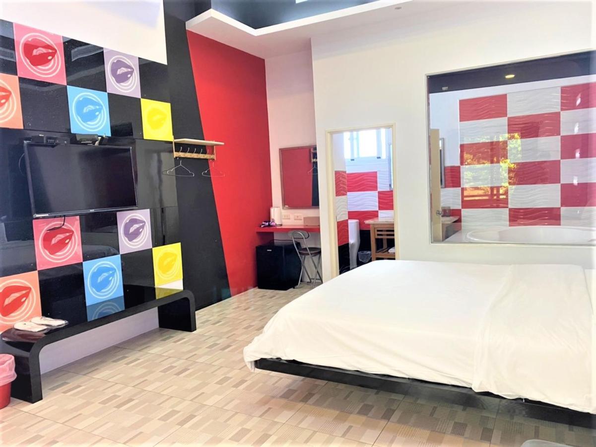 Kenting Hemingway Apartment Bagian luar foto