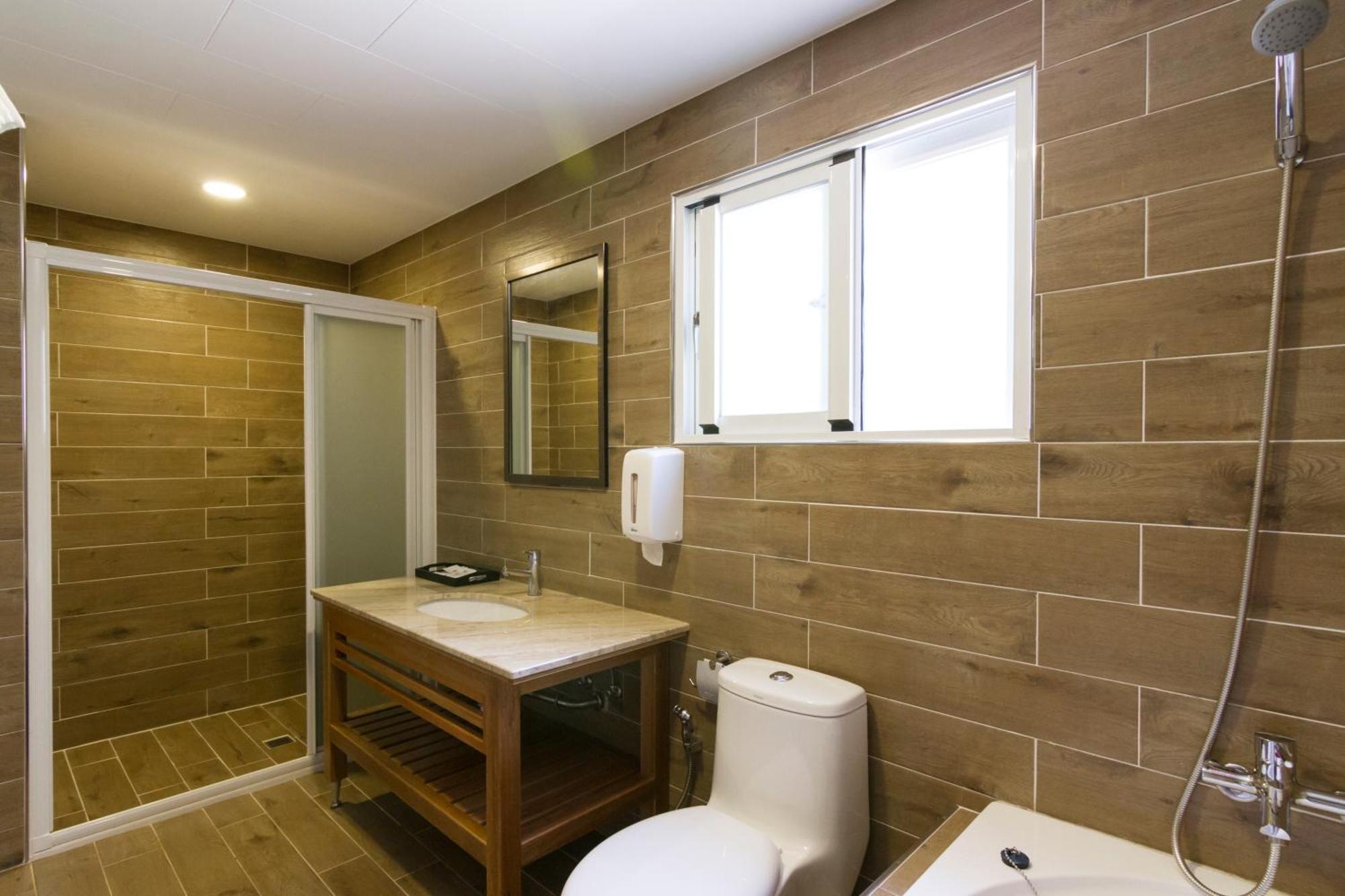 Kenting Hemingway Apartment Bagian luar foto