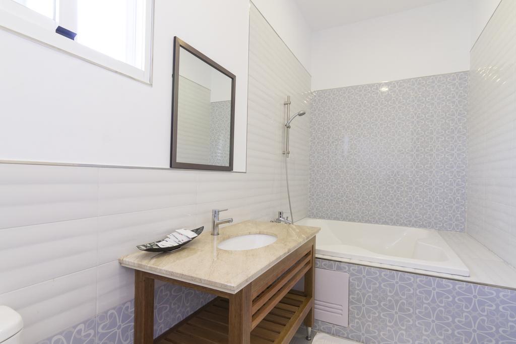 Kenting Hemingway Apartment Bagian luar foto