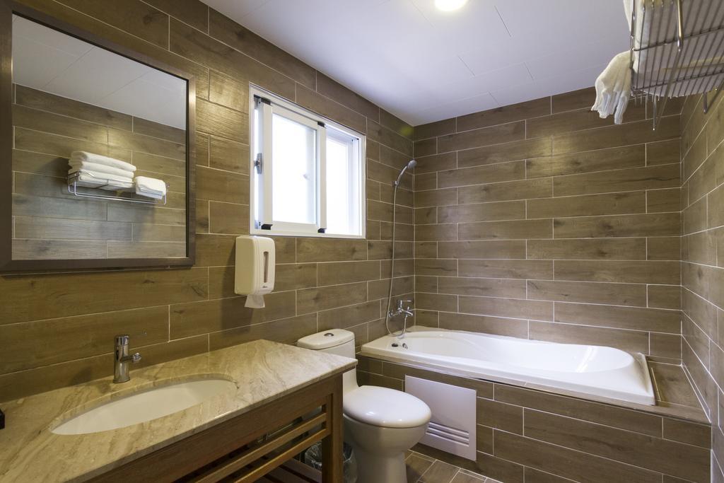 Kenting Hemingway Apartment Bagian luar foto
